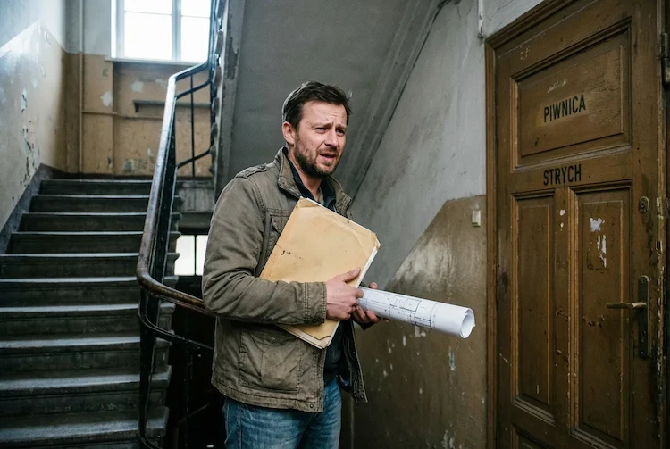 Zniesienie współwłasności strychu lub piwnicy (adaptacja części wspólnych).
